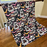 Blanket Halloween #21 - Reading Ghosts