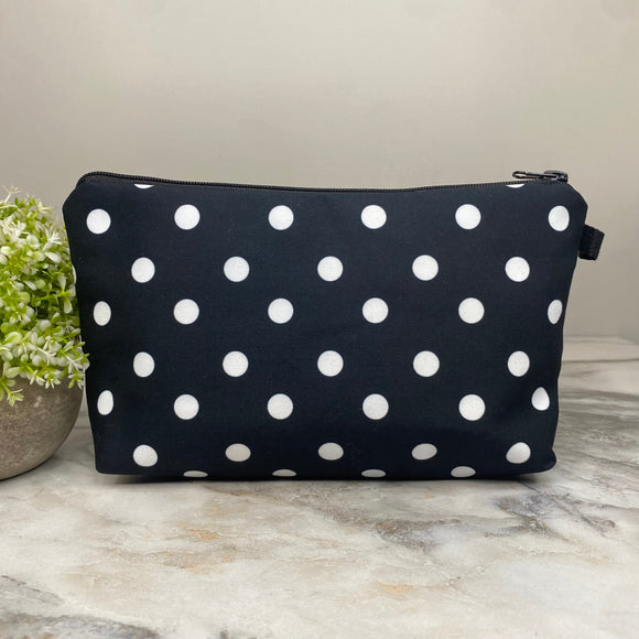 Pouch - Polkadot Black & White