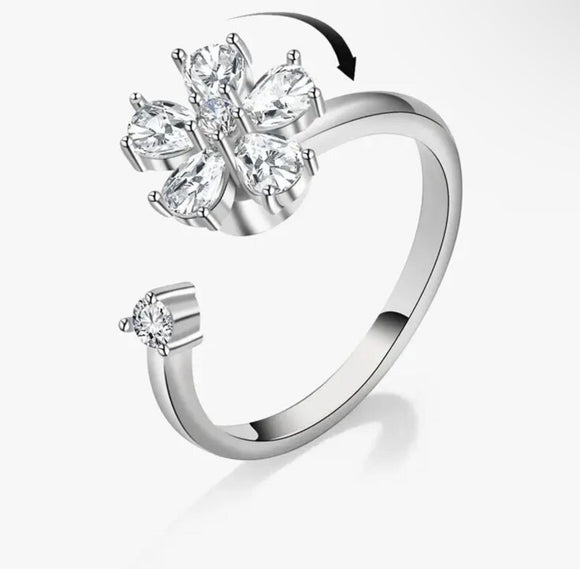 Ring - Adjustable Fidget Ring - Diamond Daisy